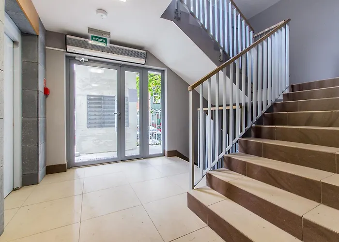 Black Apartment- Modern In The Center! アパート